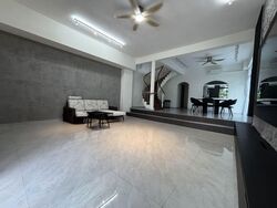 East Coast Avenue (D15), Terrace #555386521